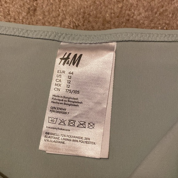 H&M Bikini Bottom - Picture 3 of 5